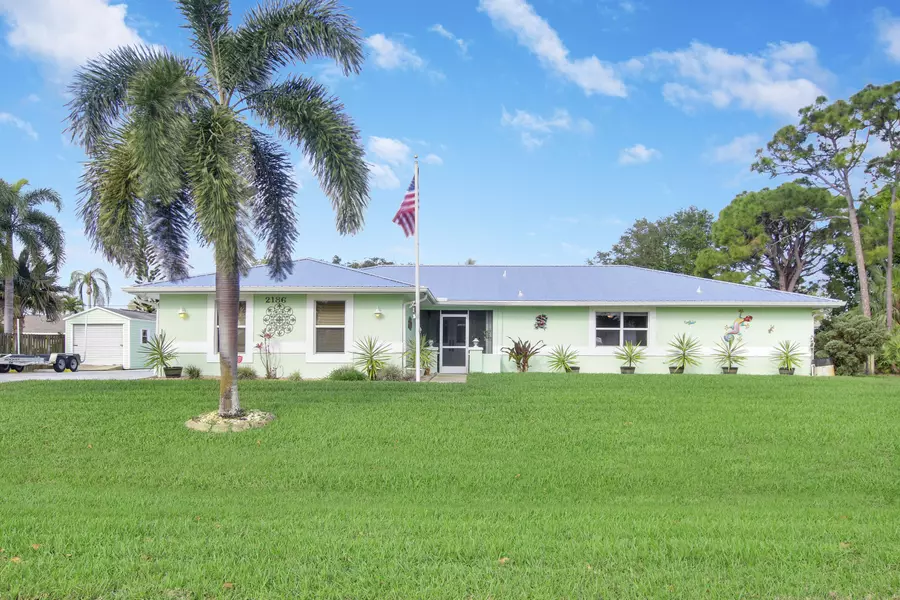 2186 SE Bisbee ST, Port Saint Lucie, FL 34952