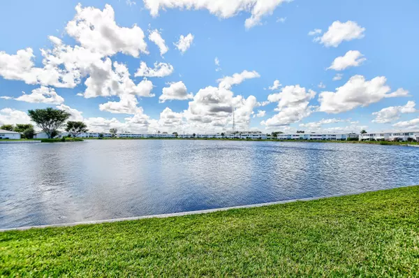 Boynton Beach, FL 33426,1112 Lake TER 110