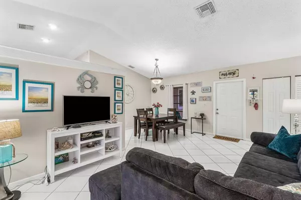 Boca Raton, FL 33428,21255 Summertrace CIR