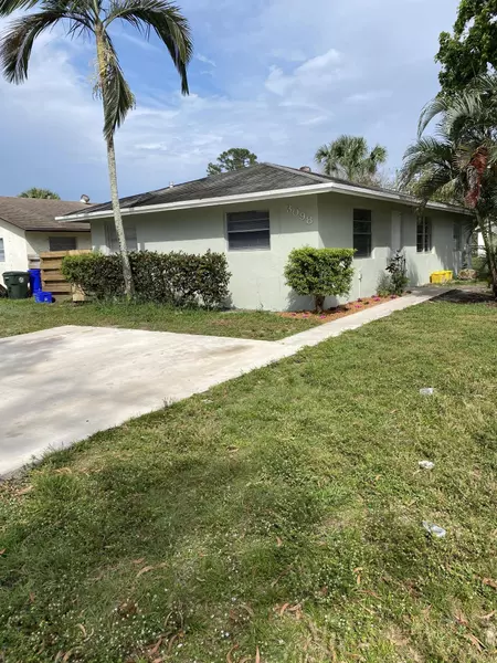 3098 Perry AVE, Greenacres, FL 33463