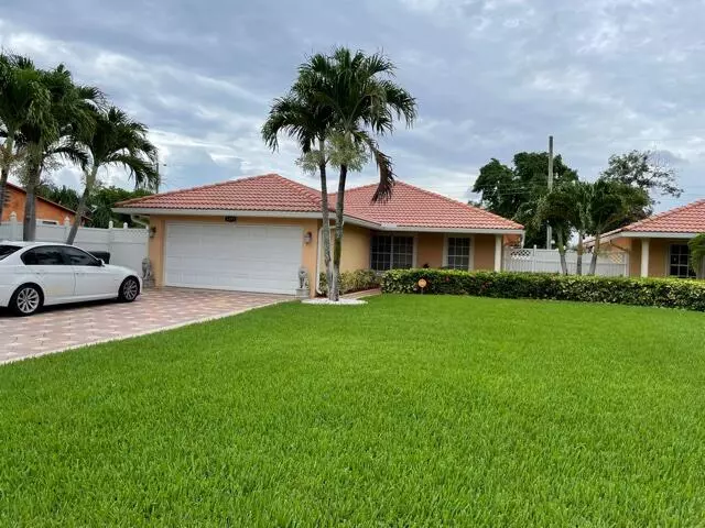 4288 Vicliff RD, West Palm Beach, FL 33406