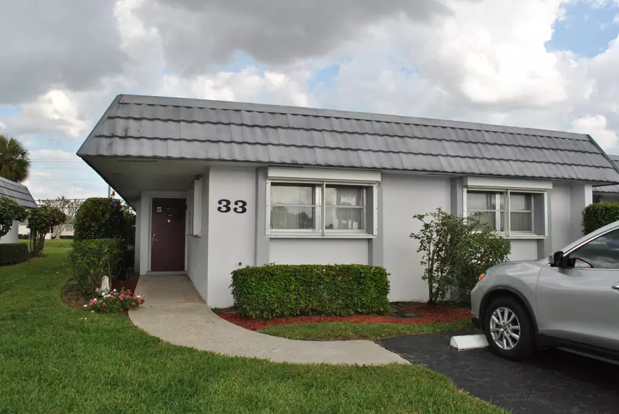 2886 E Fernley DR 33, West Palm Beach, FL 33415