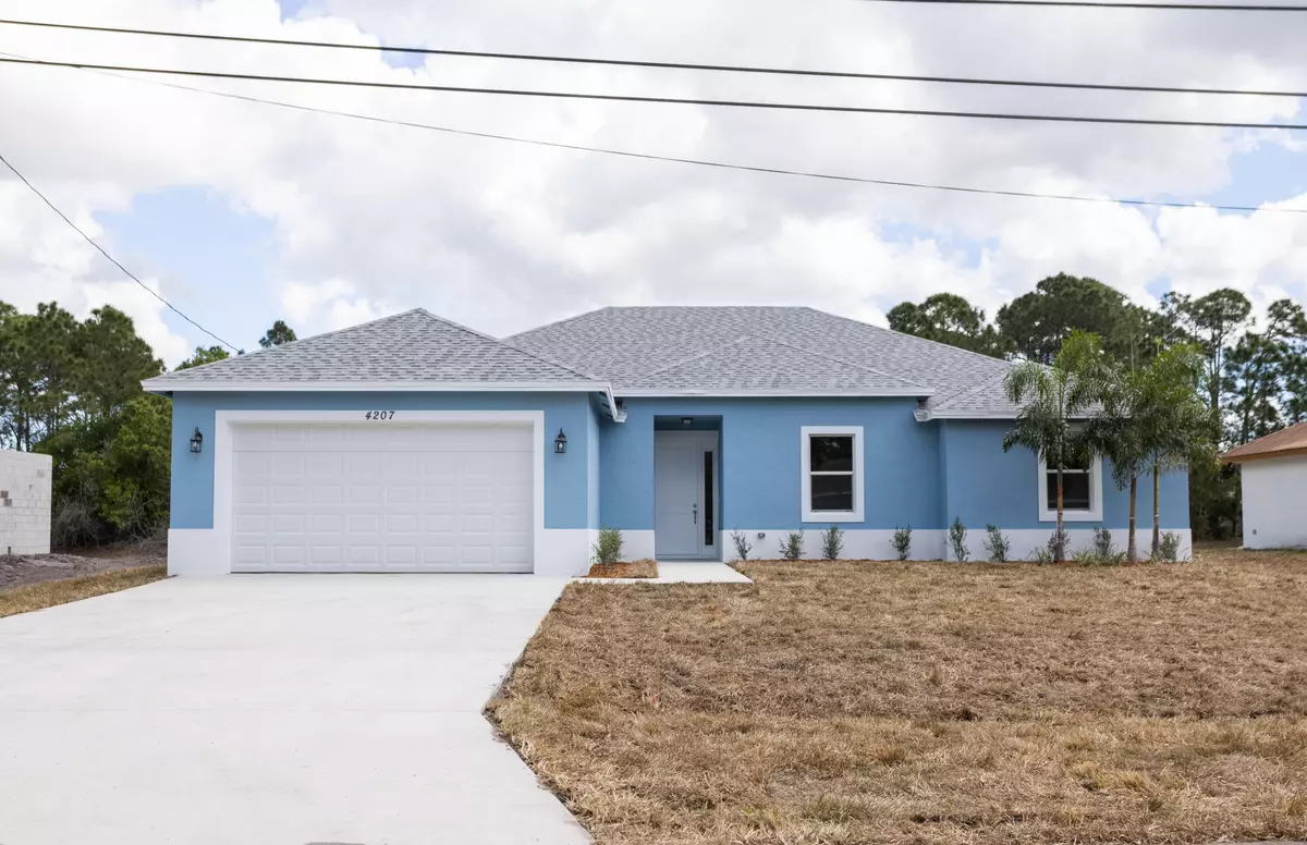 Port Saint Lucie, FL 34983,290 SE Walsh TER