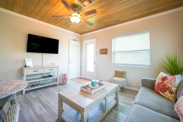 Delray Beach, FL 33483,30 Andrews AVE 13-B