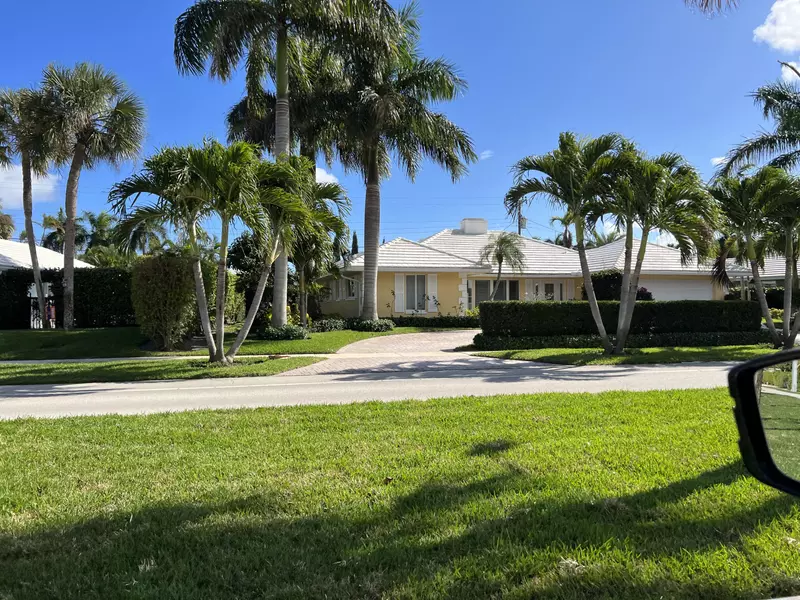 21579 Eucalyptus WAY, Boca Raton, FL 33433