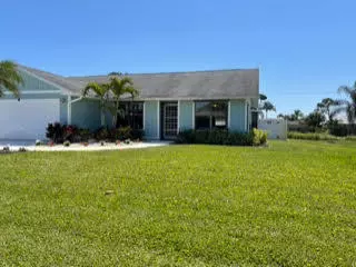 764 SE Evergreen TER, Port Saint Lucie, FL 34983