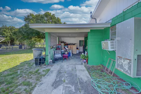 Fort Pierce, FL 34950,1606 N 14th ST