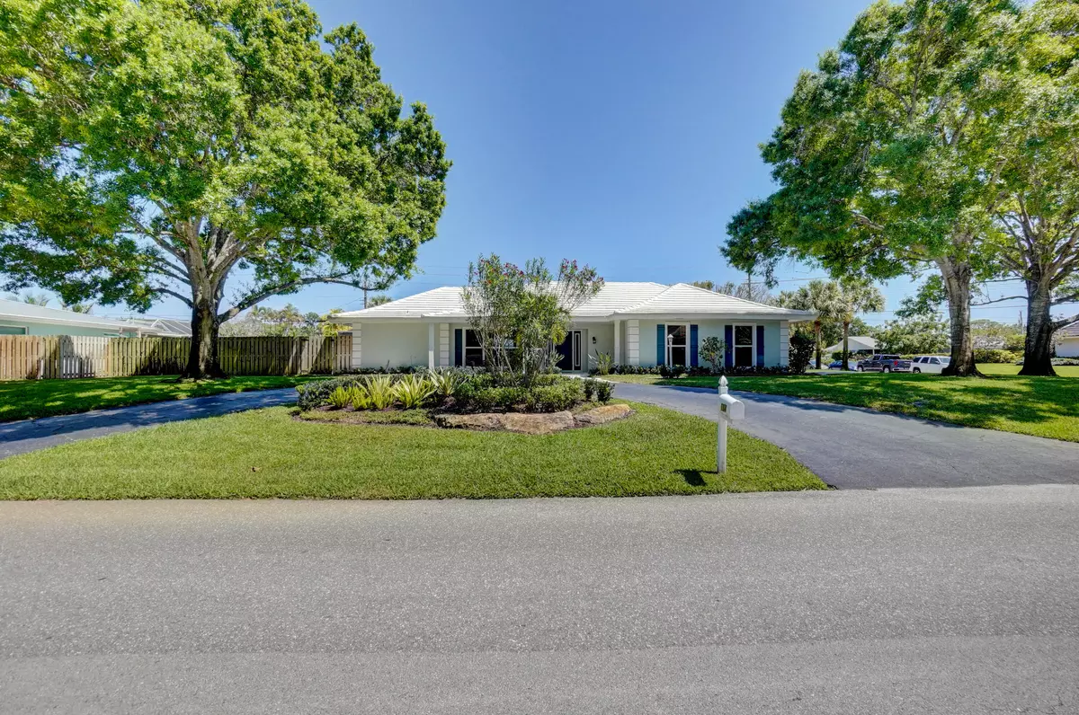 Tequesta, FL 33469,184 River DR