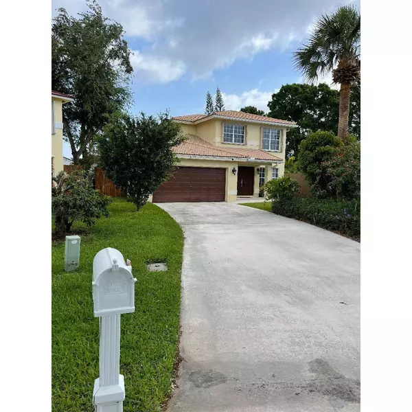 4011 NW 1st LN, Delray Beach, FL 33445