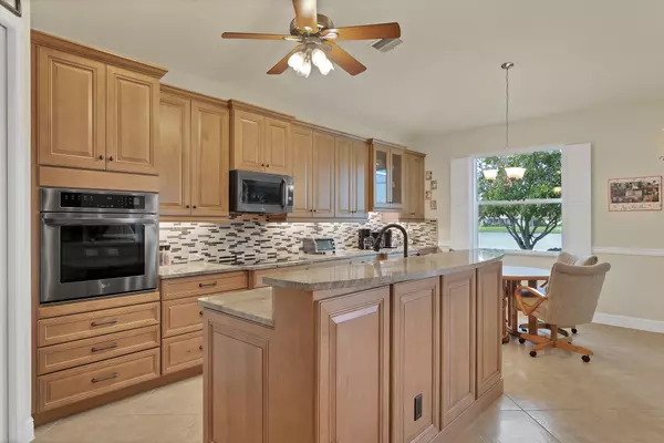 Vero Beach, FL 32966,6238 Thames PL