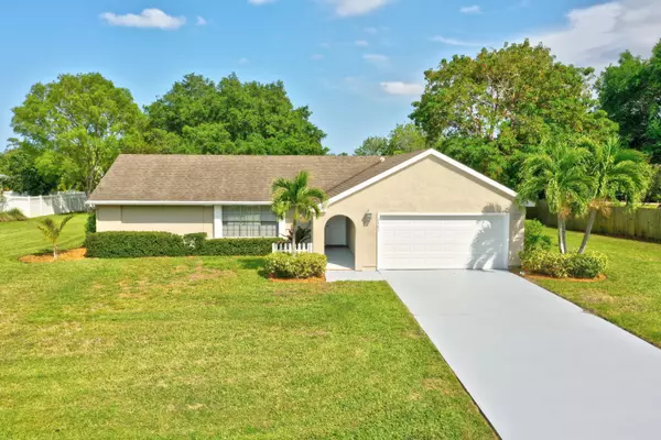 2162 SE Abcor RD, Port Saint Lucie, FL 34952