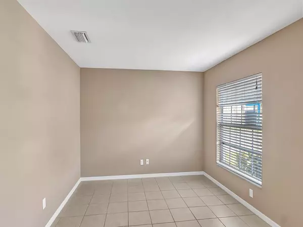 Vero Beach, FL 32966,5831 22nd ST
