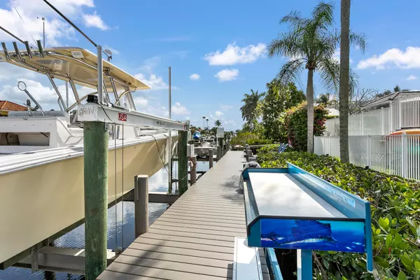 Tequesta, FL 33469,8810 SE Riverfront TER