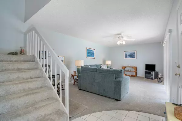 Jupiter, FL 33477,135 Ocean Cove DR