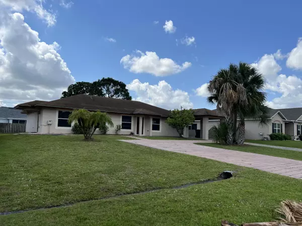 1050 SW John Maccormack TER, Port Saint Lucie, FL 34953