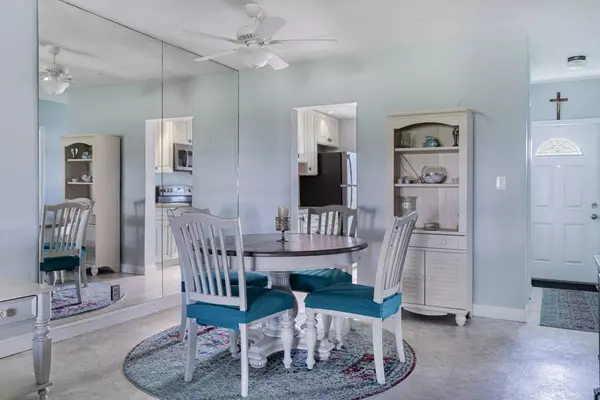 Pompano Beach, FL 33064,251 S Golf BLVD 184
