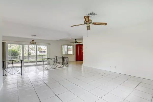 Boynton Beach, FL 33426,1034 SW 24th AVE