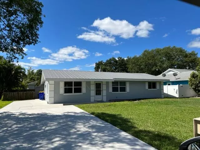 Stuart, FL 34994,1134 NW 14th ST