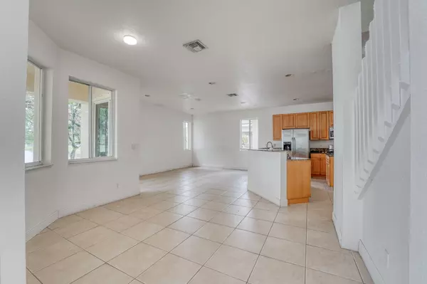 Pembroke Pines, FL 33332,19370 SW 61st ST