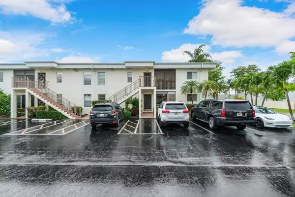 Delray Beach, FL 33446,14896 Bal Moral 106 LN 106