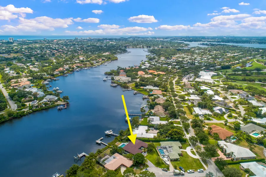 248 Tequesta CIR, Tequesta, FL 33469