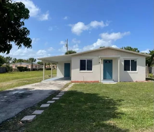 1516 W 31st ST, Riviera Beach, FL 33404