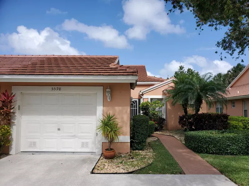 5598 Royal Lake CIR, Boynton Beach, FL 33437