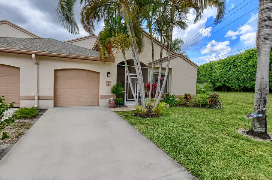 9705 N Boca Gardens CIR B, Boca Raton, FL 33496