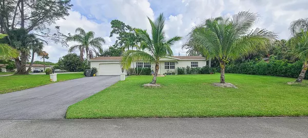 6827 Patricia DR,  West Palm Beach,  FL 33413