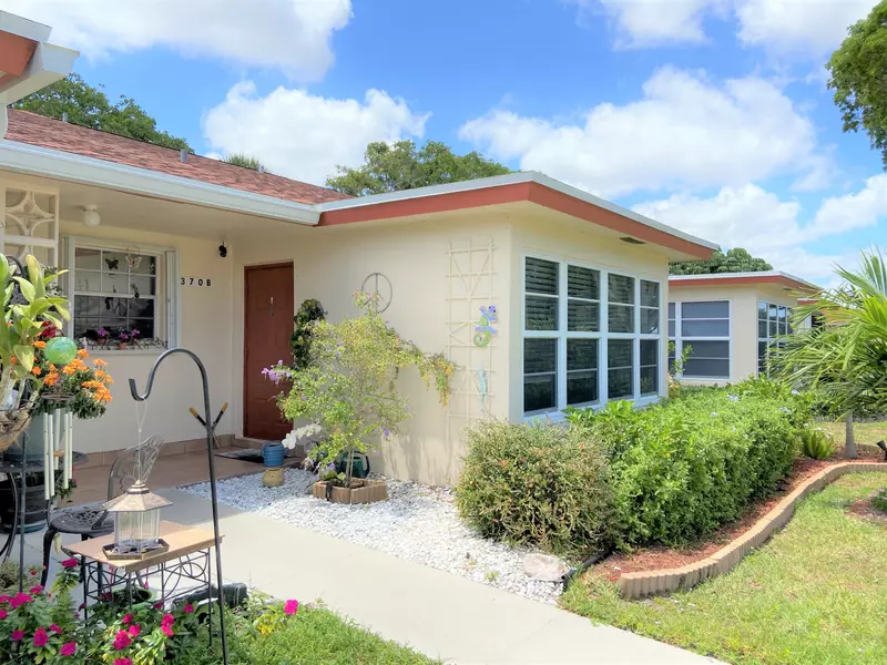 370 NW 46th AVE B, Delray Beach, FL 33445