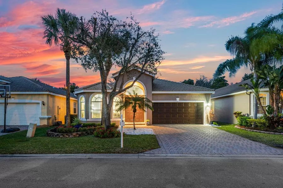 7091 Via Leonardo, Lake Worth, FL 33467