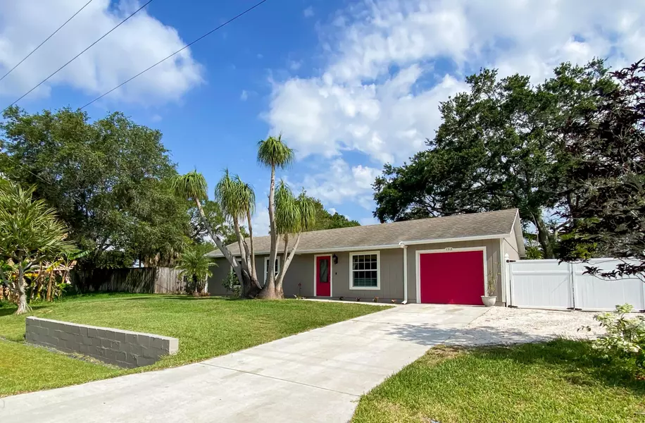 1313 SW Gastador AVE, Port Saint Lucie, FL 34983