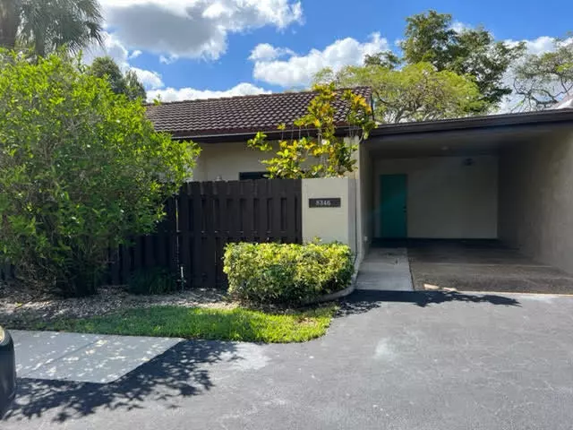 8346 Cypress LN 2, Boca Raton, FL 33433