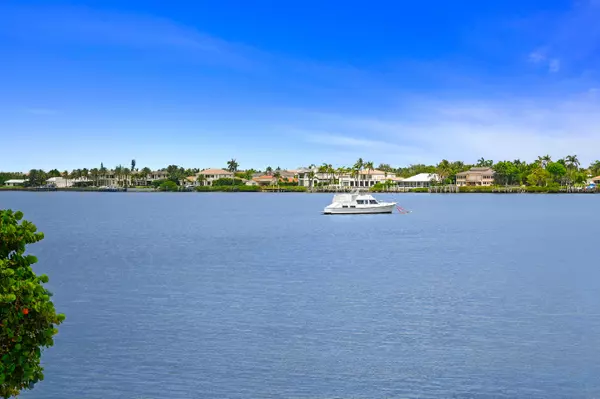 1200 Scotia DR 202, Hypoluxo, FL 33462