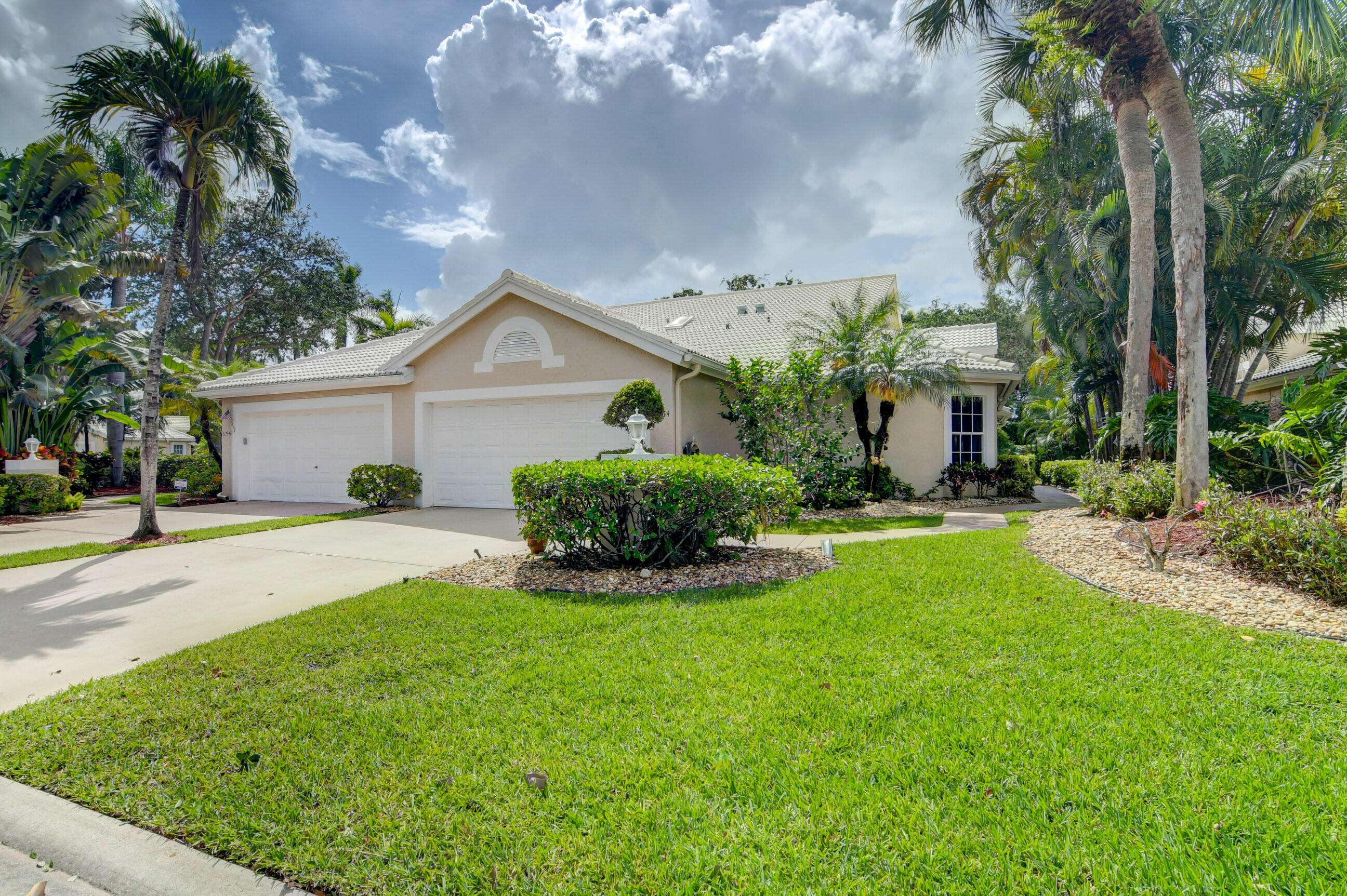 6264 Greenspointe DR, Boynton Beach, FL 33437