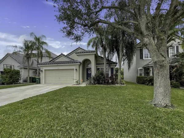 9802 N Grand Duke CIR, Tamarac, FL 33321