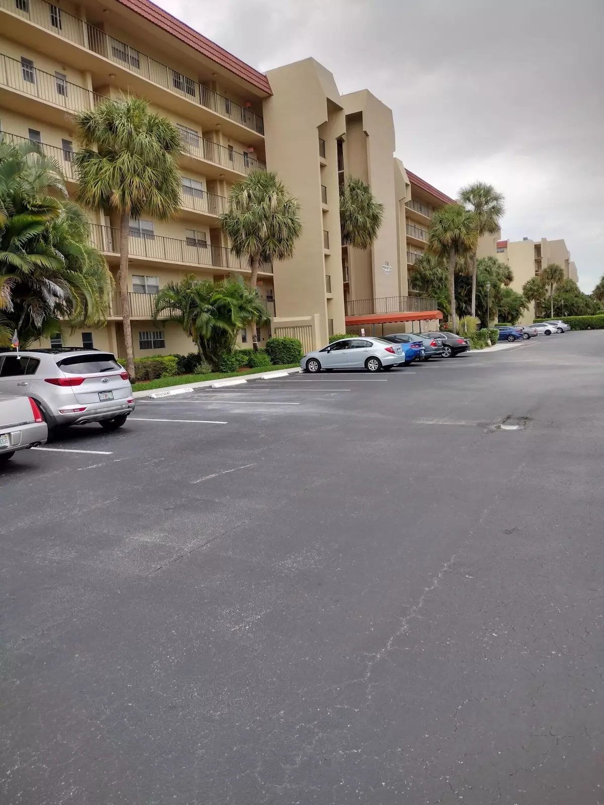 Lake Worth, FL 33467,3755 Via Poinciana 108