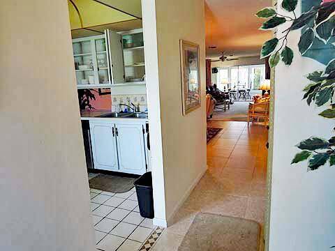Fort Pierce, FL 34982,1228 S Lakes End DR Apt E