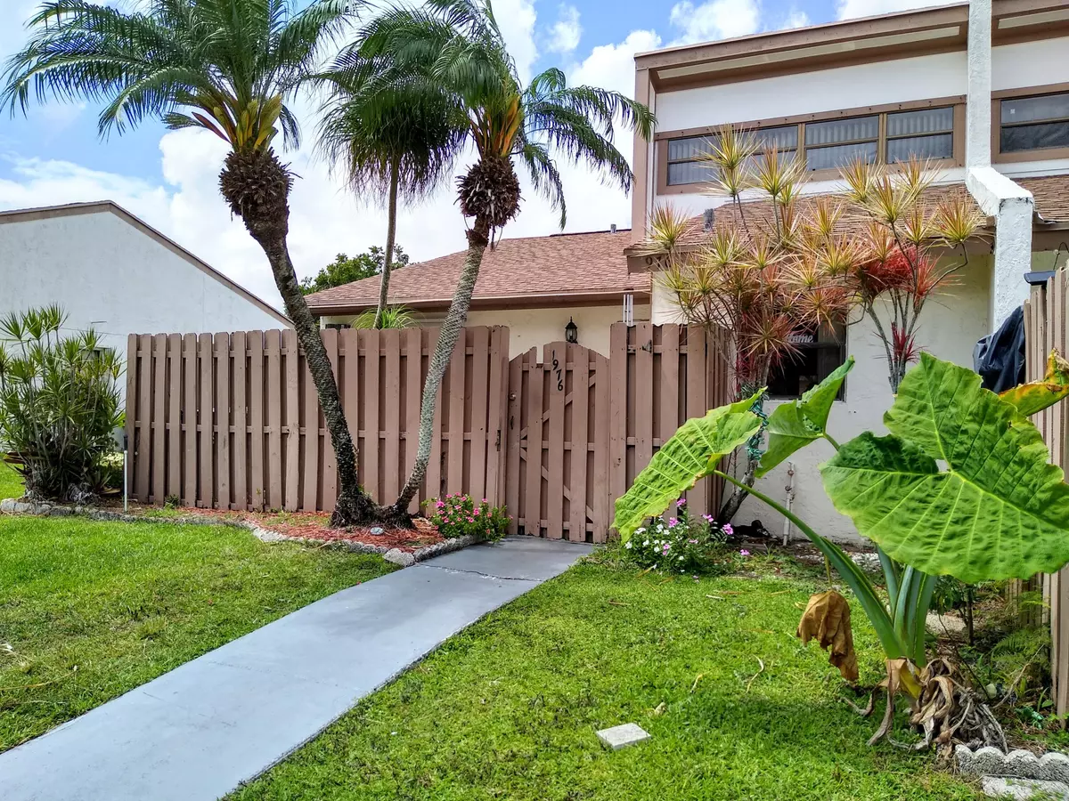 West Palm Beach, FL 33415,1976 Monks CT