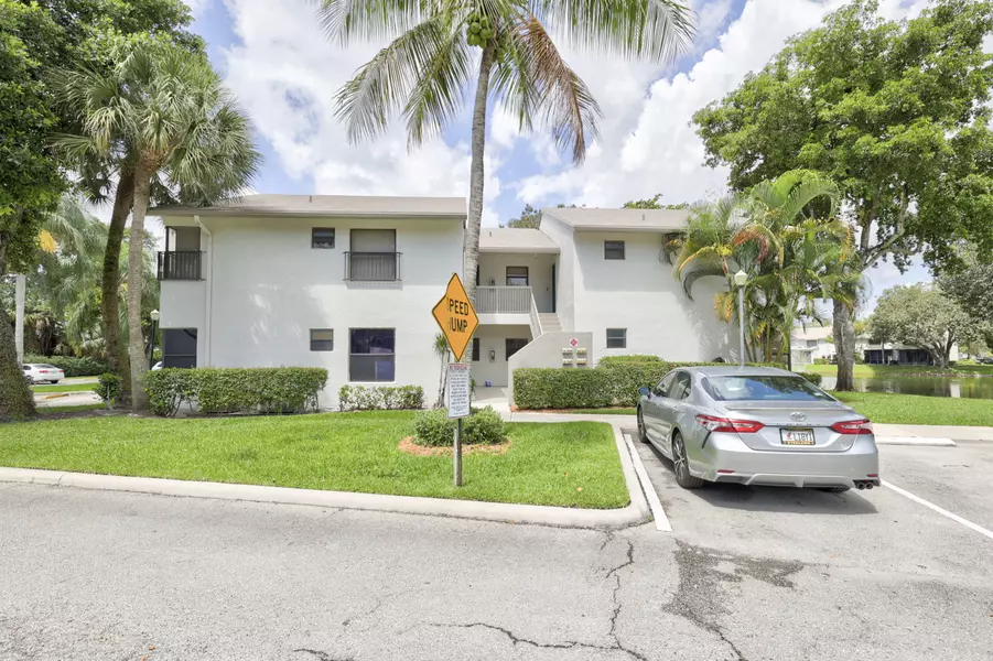 4779 NW 22nd ST 42129, Coconut Creek, FL 33063