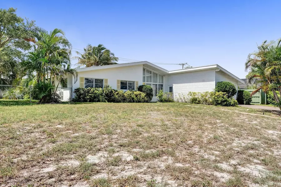 548 Marlin RD, North Palm Beach, FL 33408