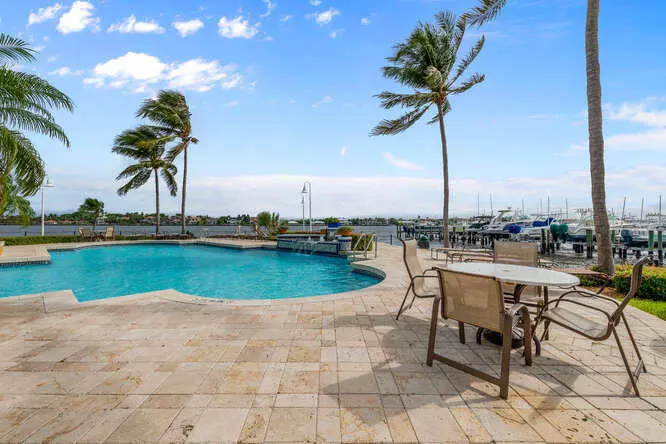 127 Yacht Club WAY 107, Hypoluxo, FL 33462