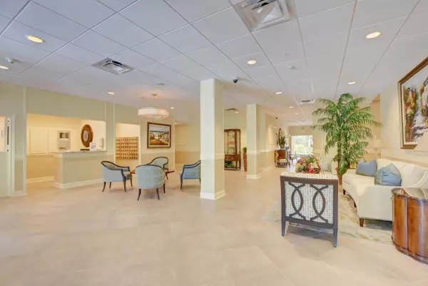 Delray Beach, FL 33483,1000 Lowry ST Ph-A