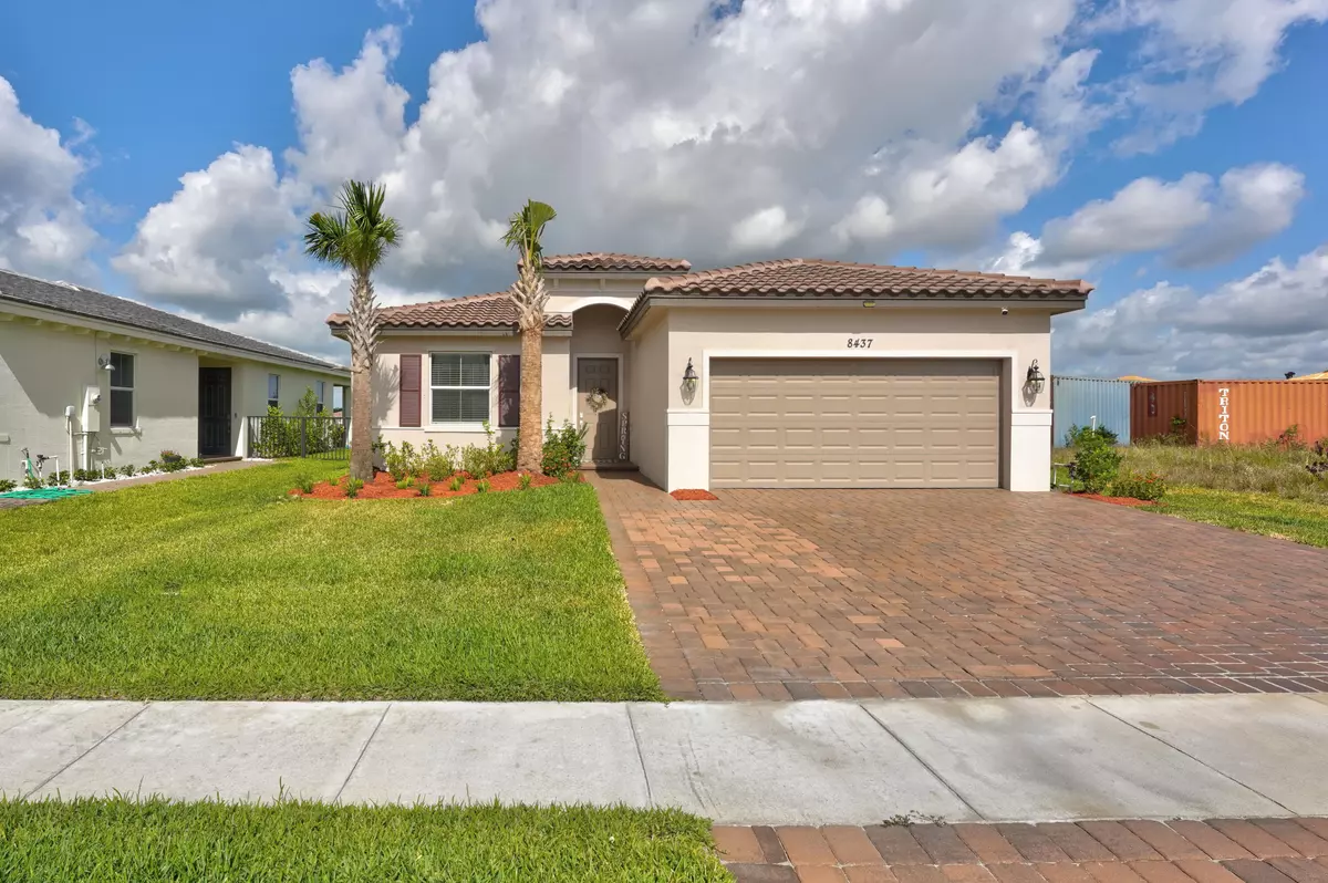 Port Saint Lucie, FL 34987,8437 NW Greenbank CIR