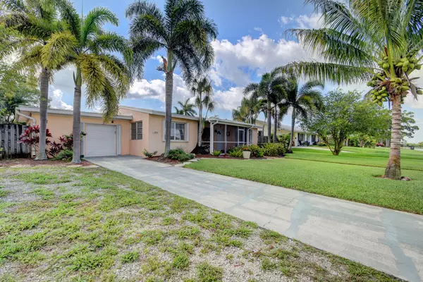 Lake Worth, FL 33461,5650 Lake Osborne DR