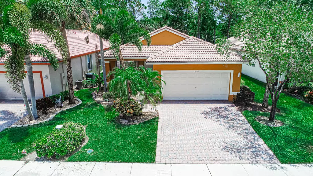 8203 Bellafiore WAY, Boynton Beach, FL 33472