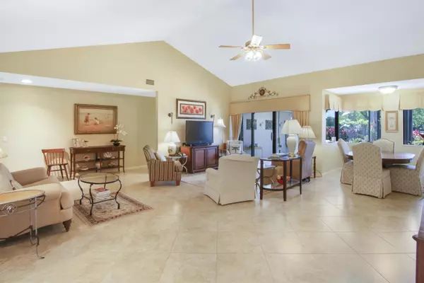 Palm Beach Gardens, FL 33418,101 Coventry PL