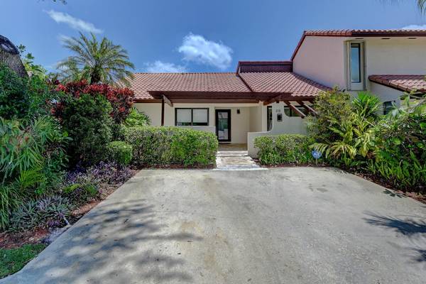 Boca Raton, FL 33433,6716 Tiburon CIR