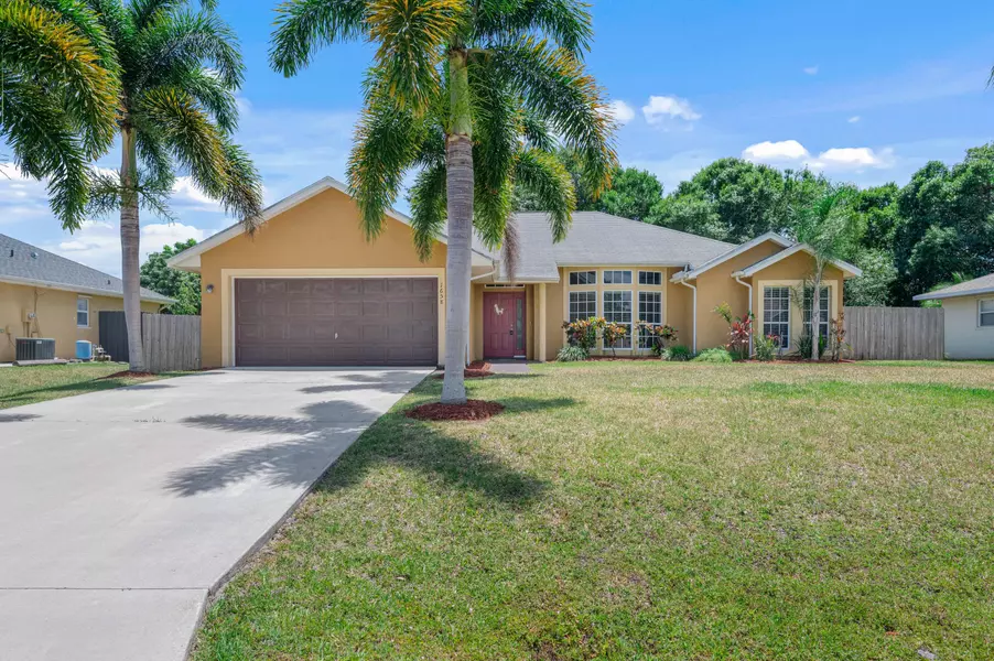 1658 SW Janette AVE, Port Saint Lucie, FL 34953