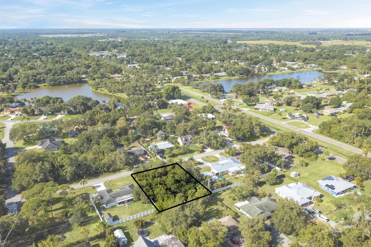 Fort Pierce, FL 34951,7906 Penny Lane LN